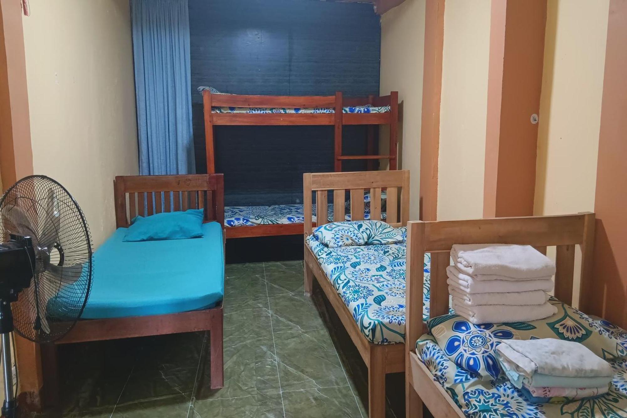 Larosa Hostel Puerto Princesa Εξωτερικό φωτογραφία
