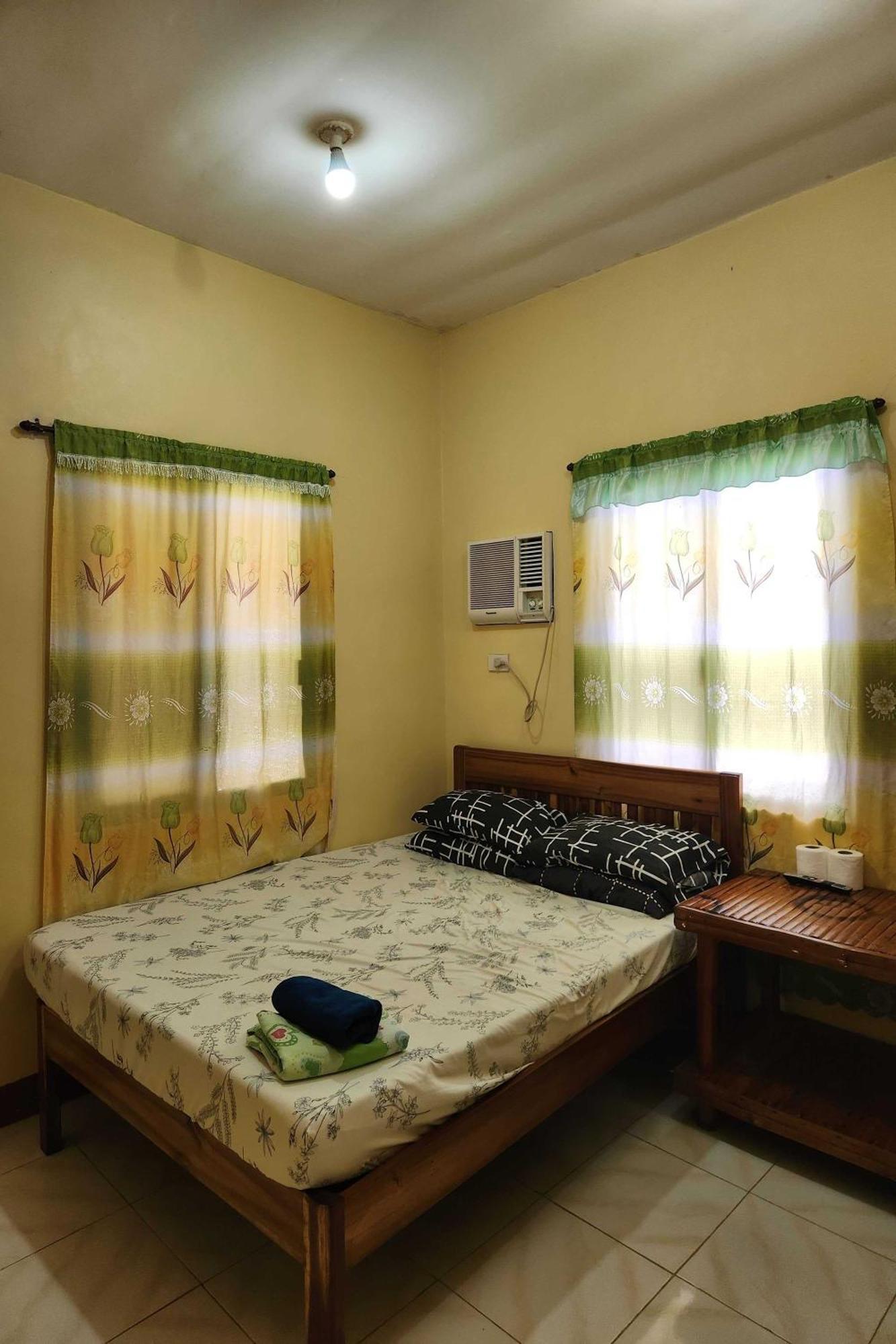 Larosa Hostel Puerto Princesa Εξωτερικό φωτογραφία