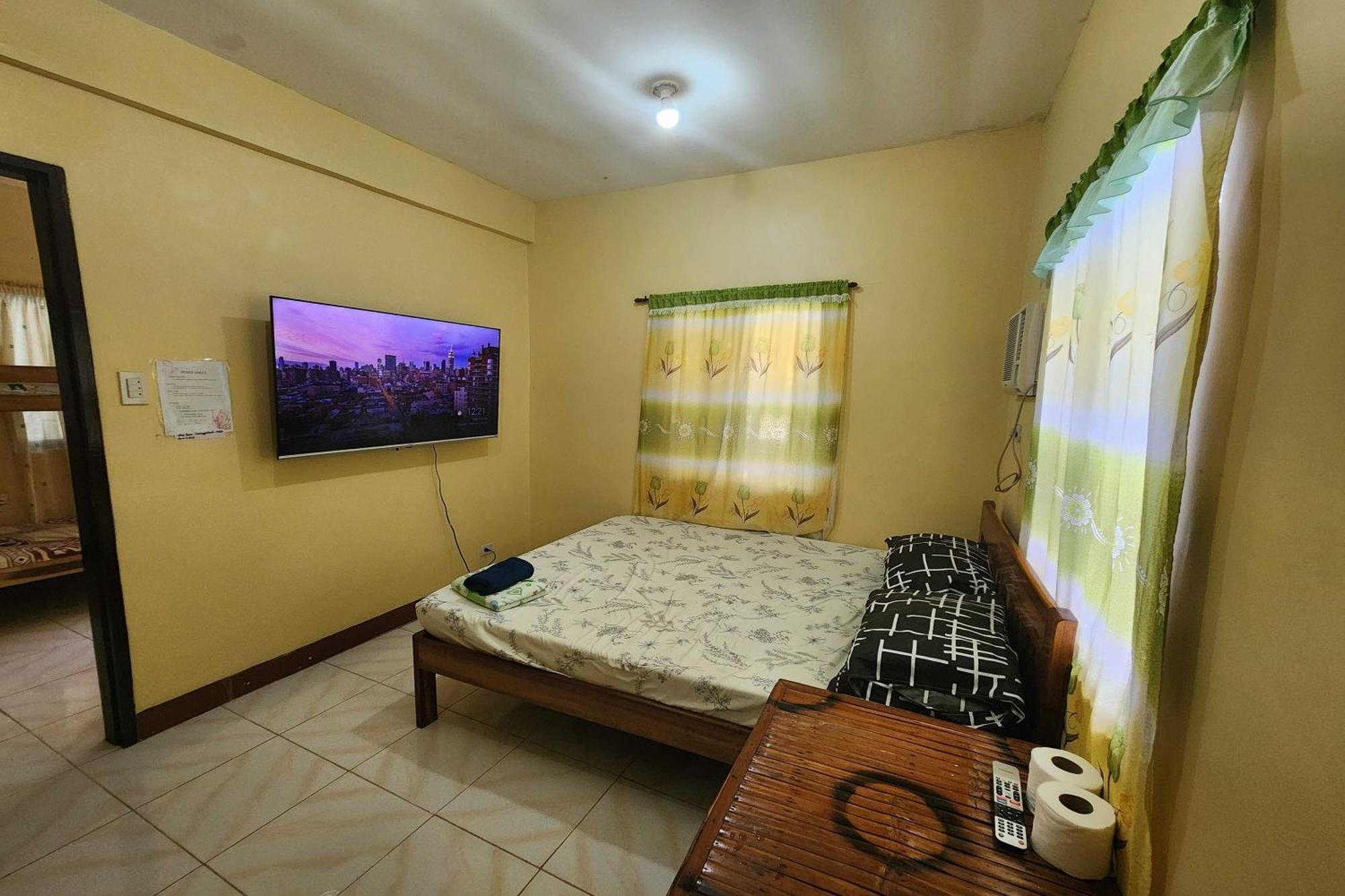 Larosa Hostel Puerto Princesa Εξωτερικό φωτογραφία