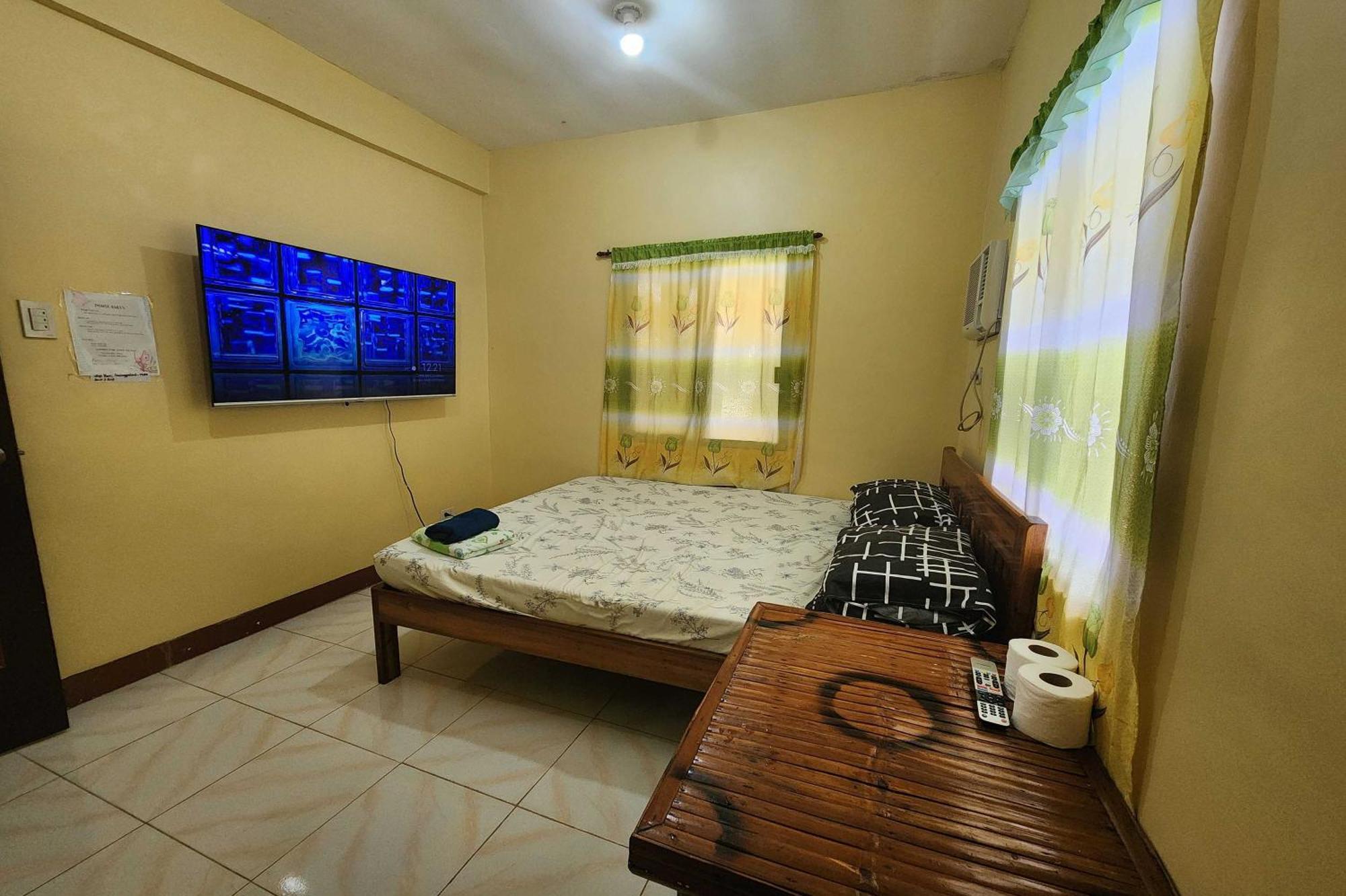 Larosa Hostel Puerto Princesa Εξωτερικό φωτογραφία